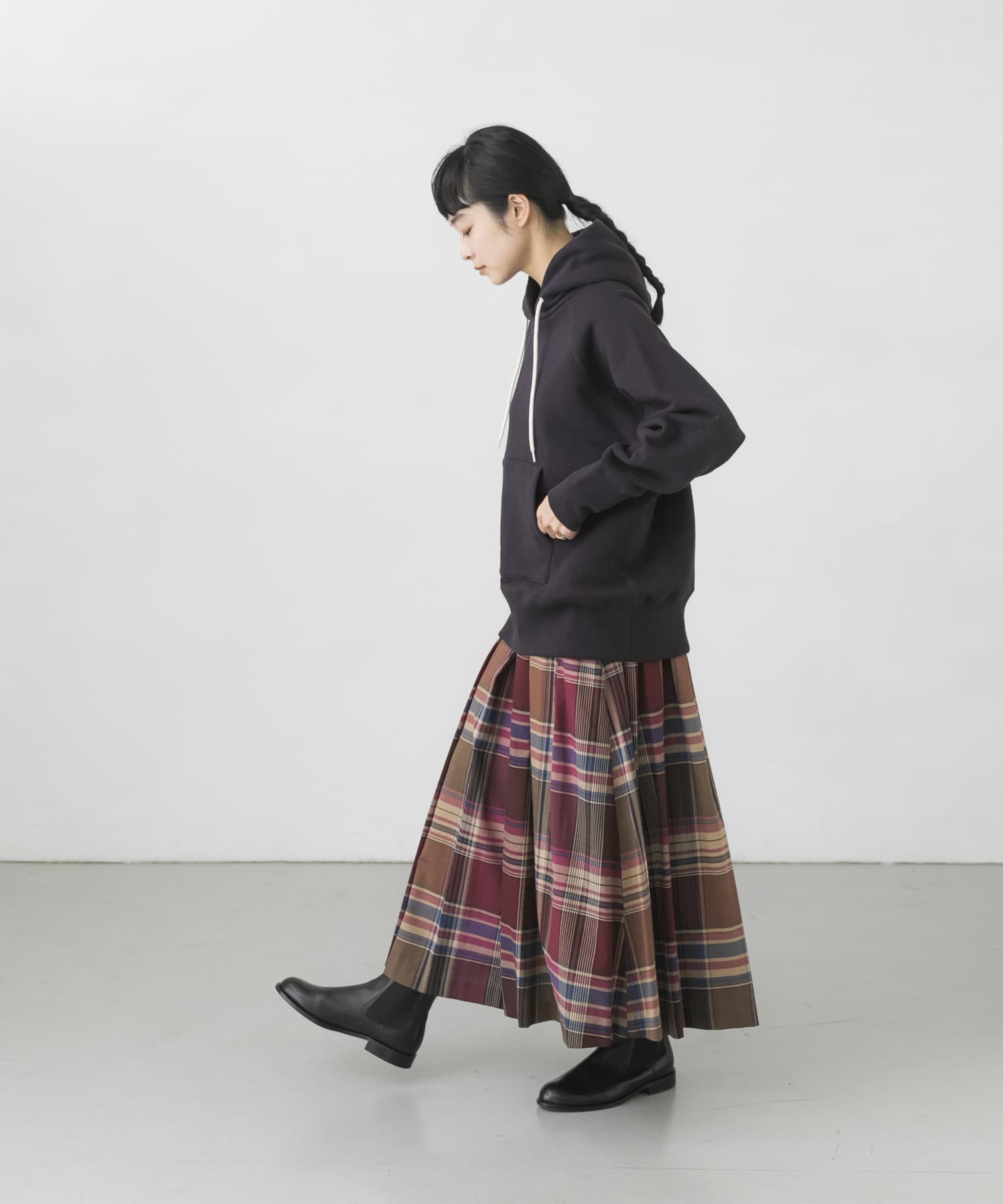 98809156