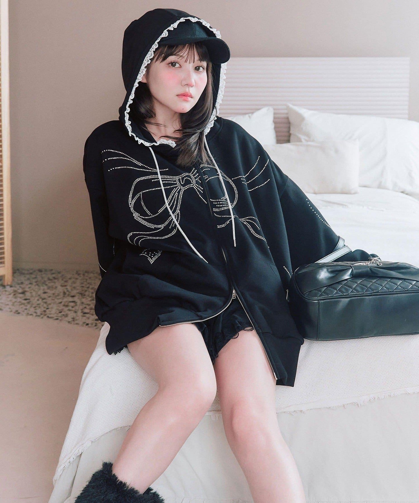 172303084