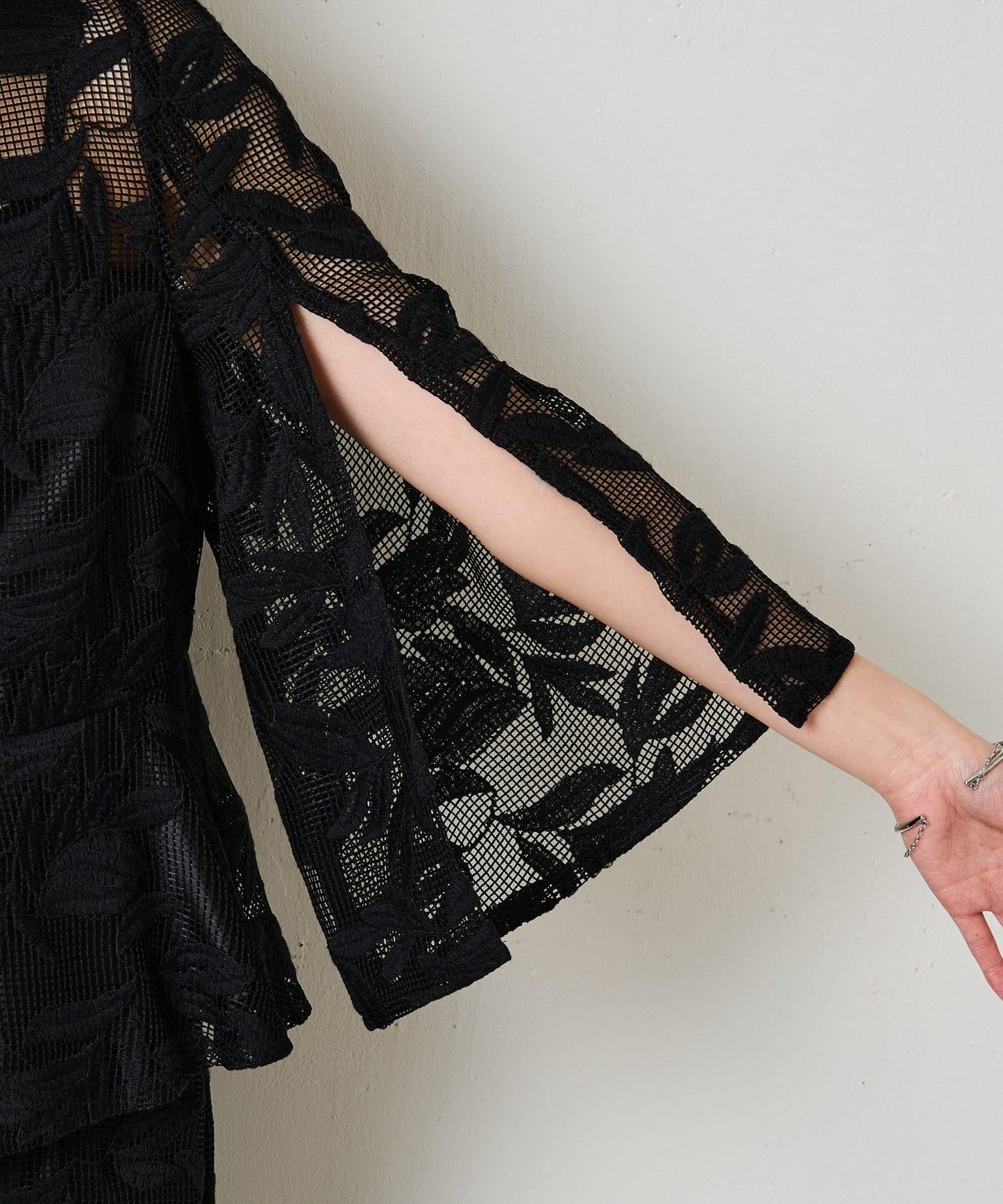 151088327