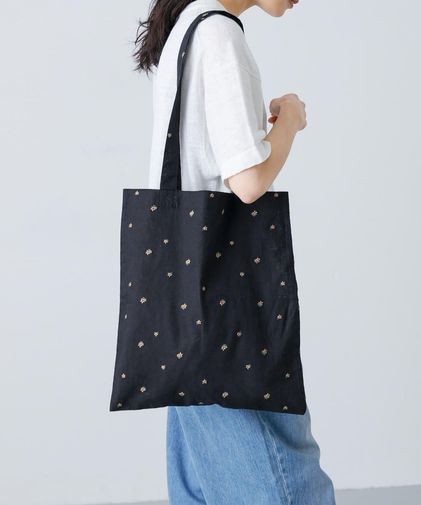 166144884