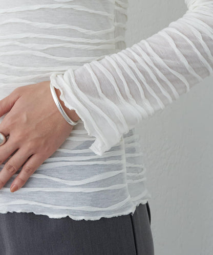 101875843