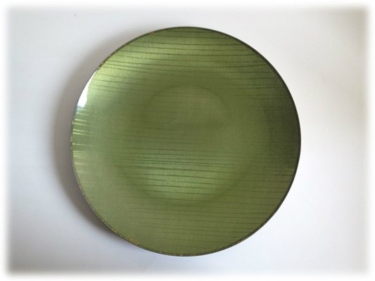 100986124