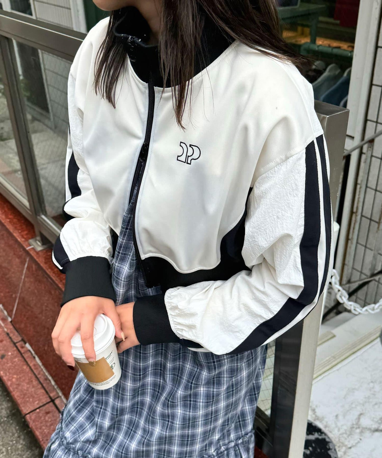 142958742