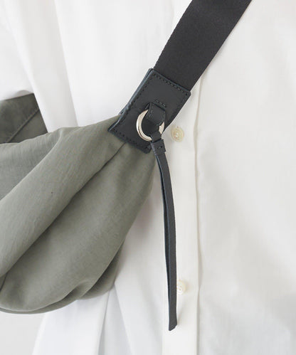 282999045