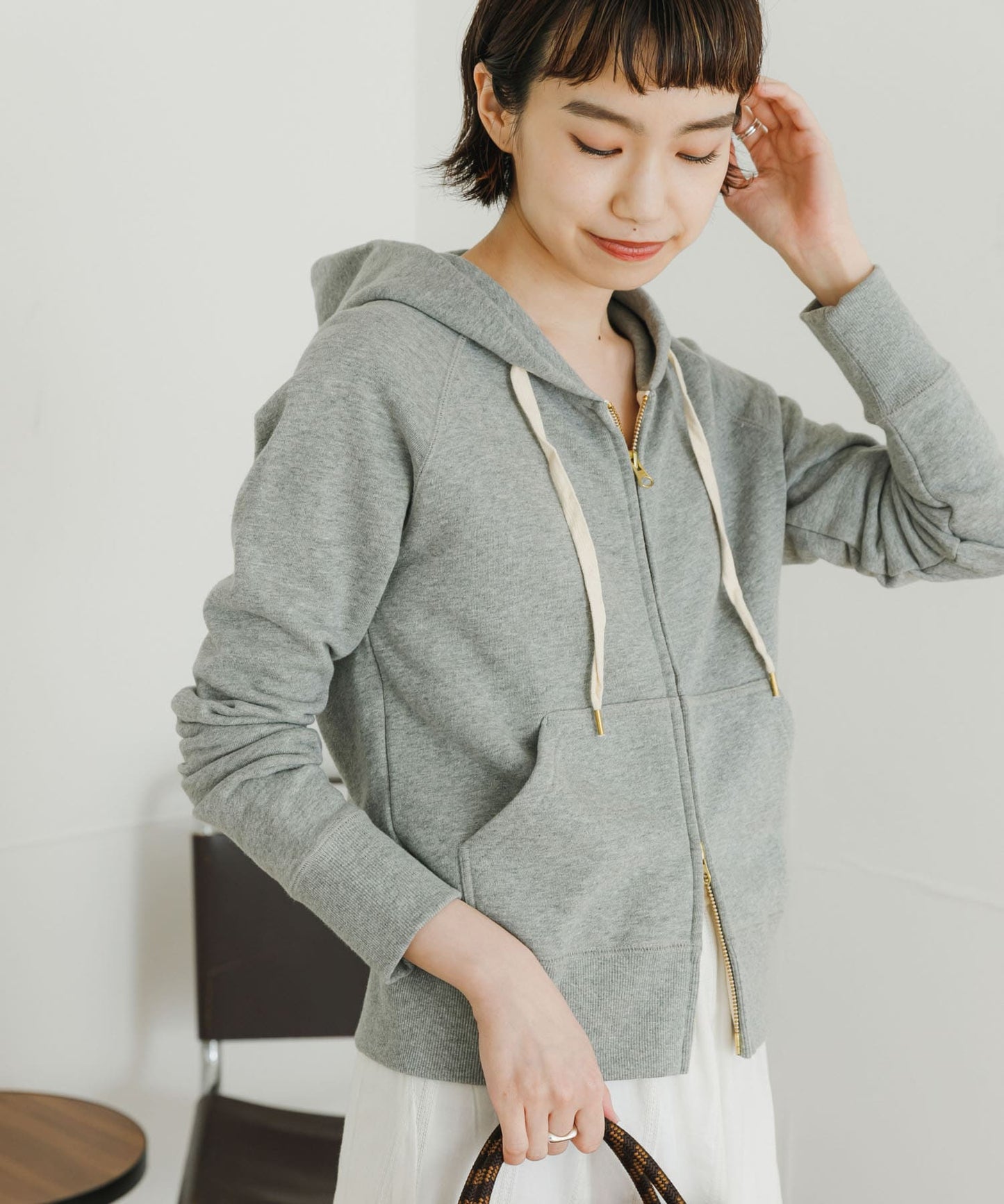 98789643