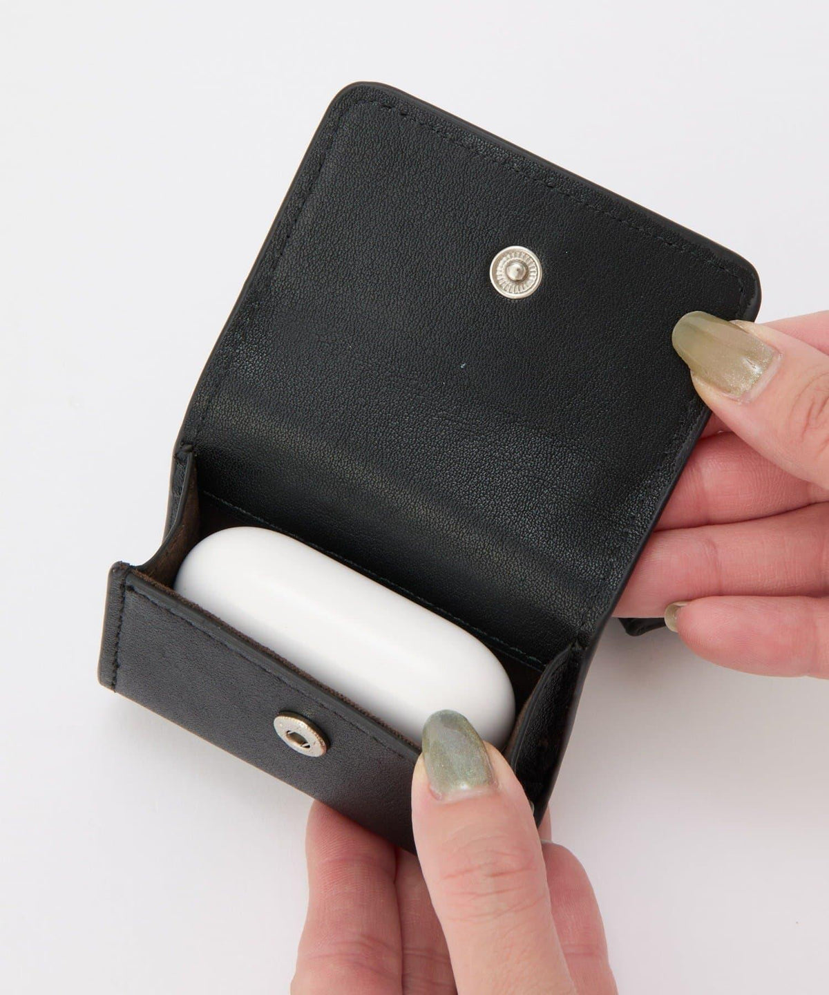 172047930