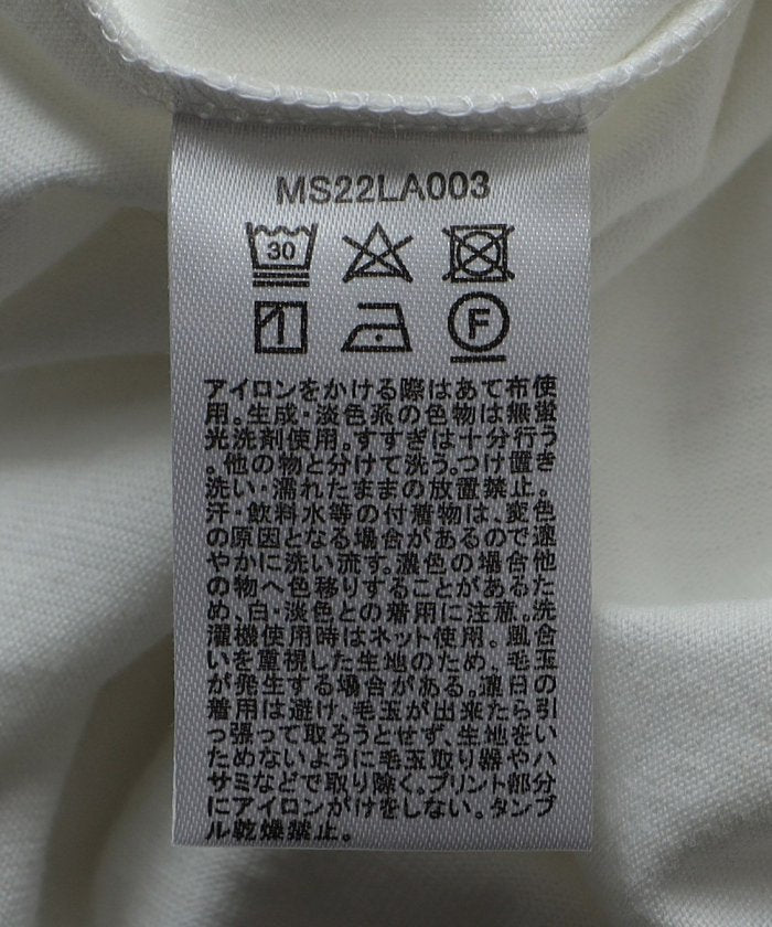 102882776