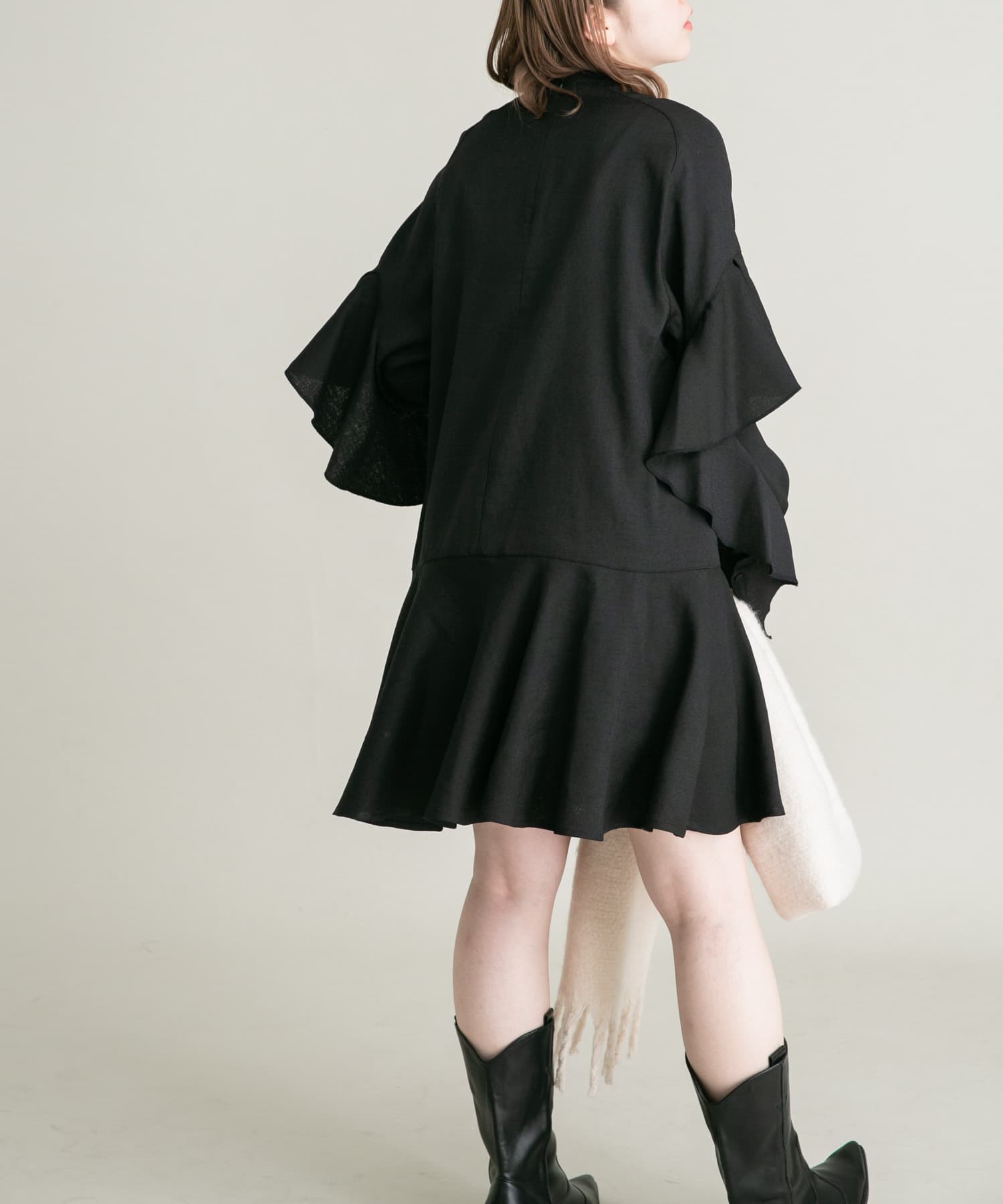 103186590