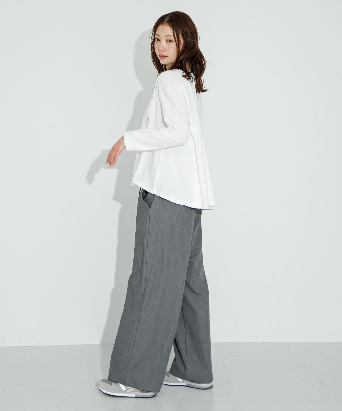 166098213