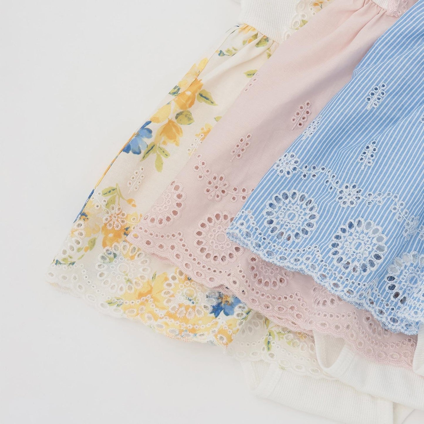 293095415