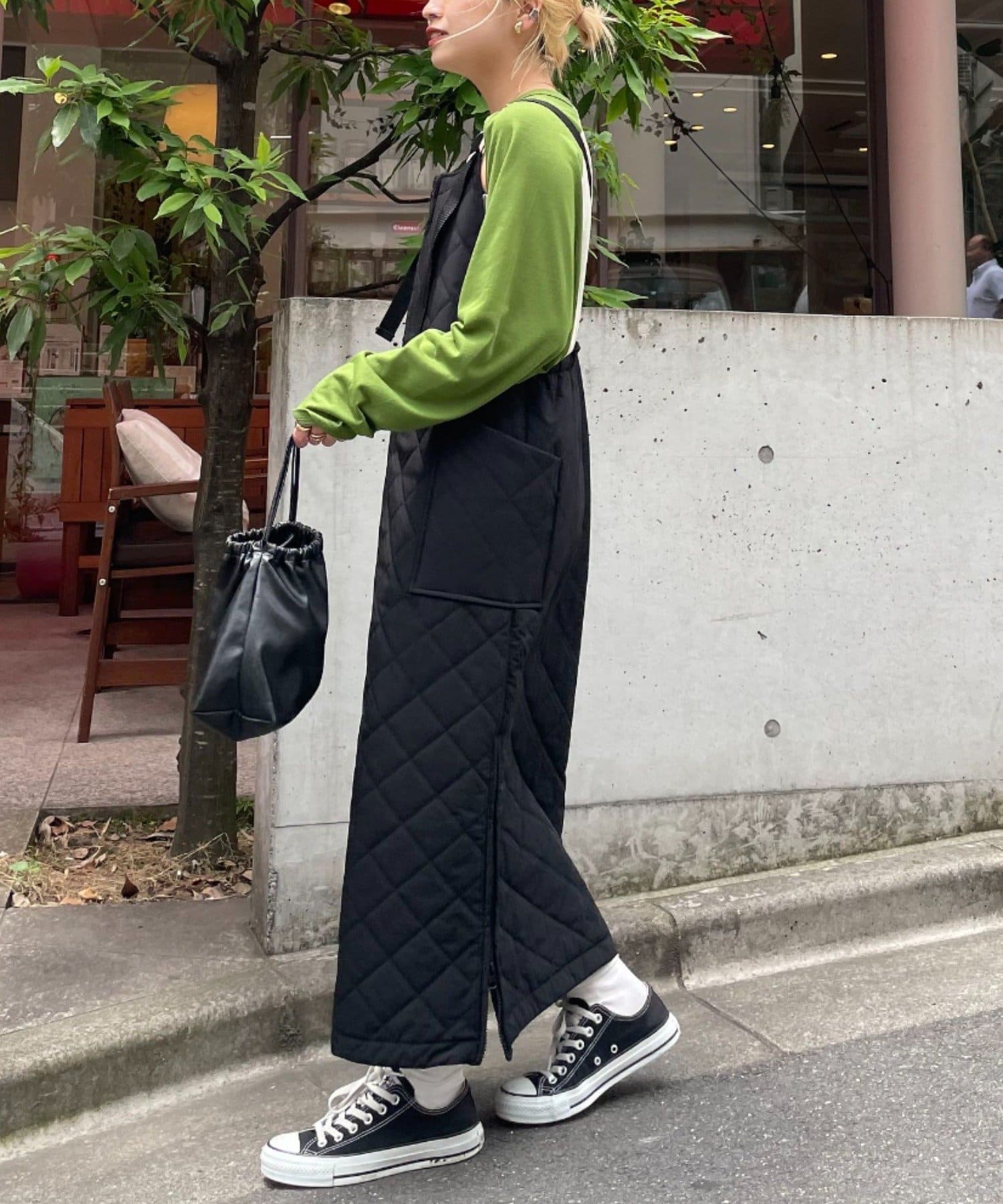 99028250
