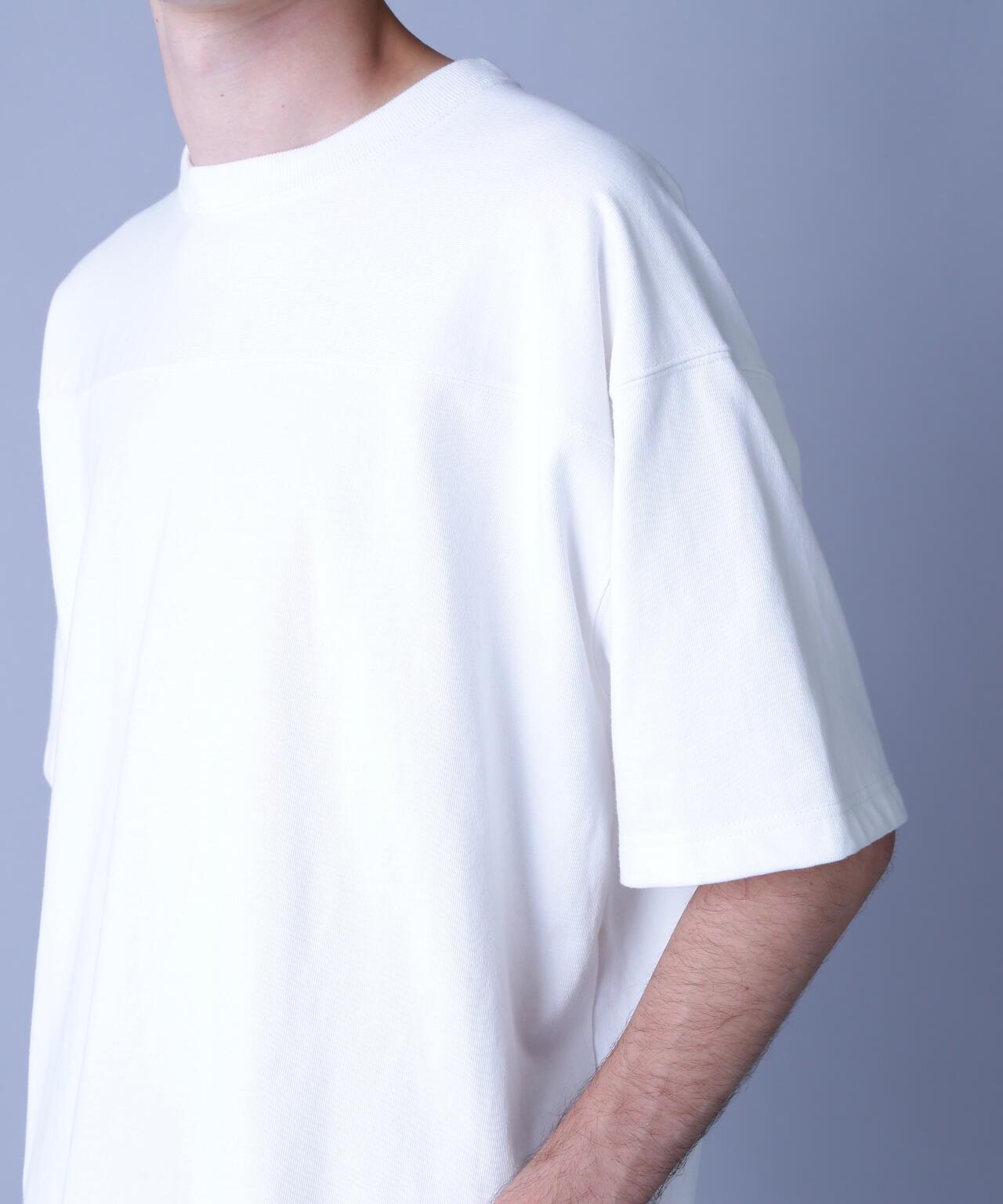 153959989