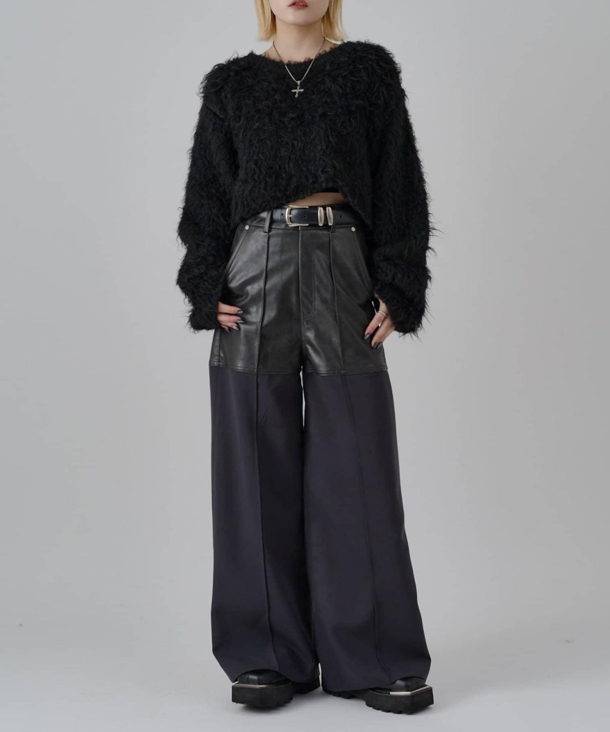 173007118