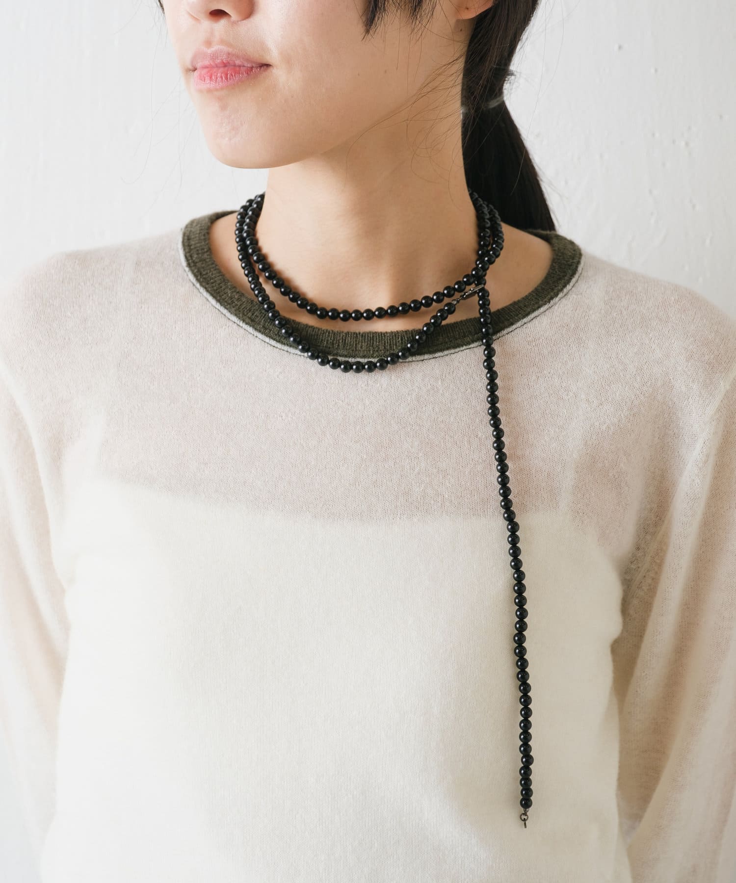 133458404