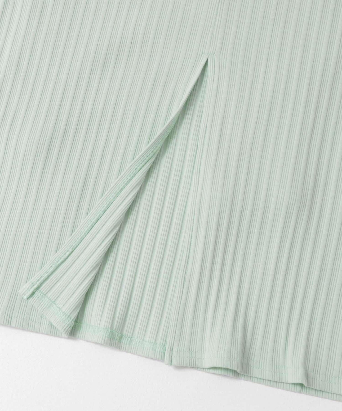 165691099