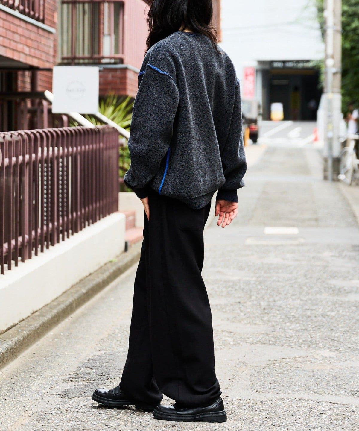 173430545