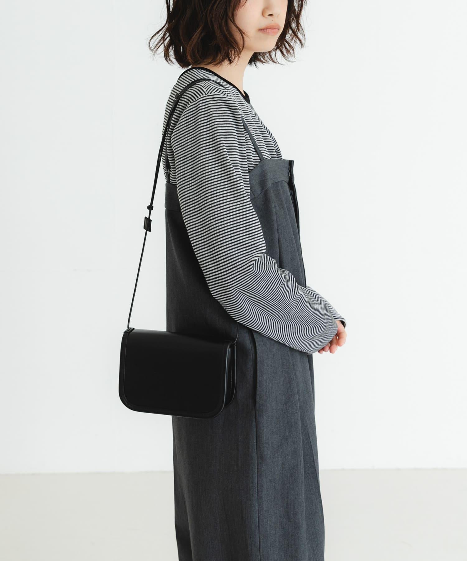 166189532