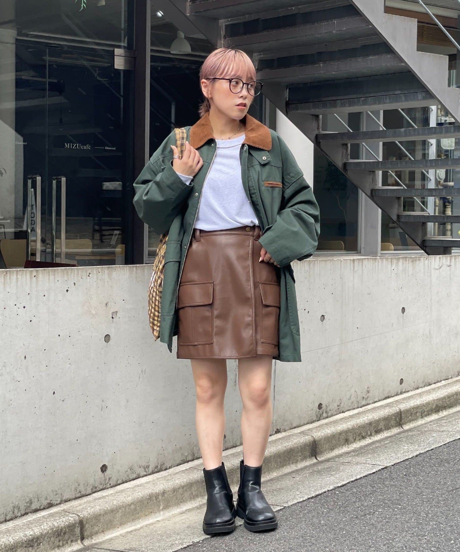 100428213