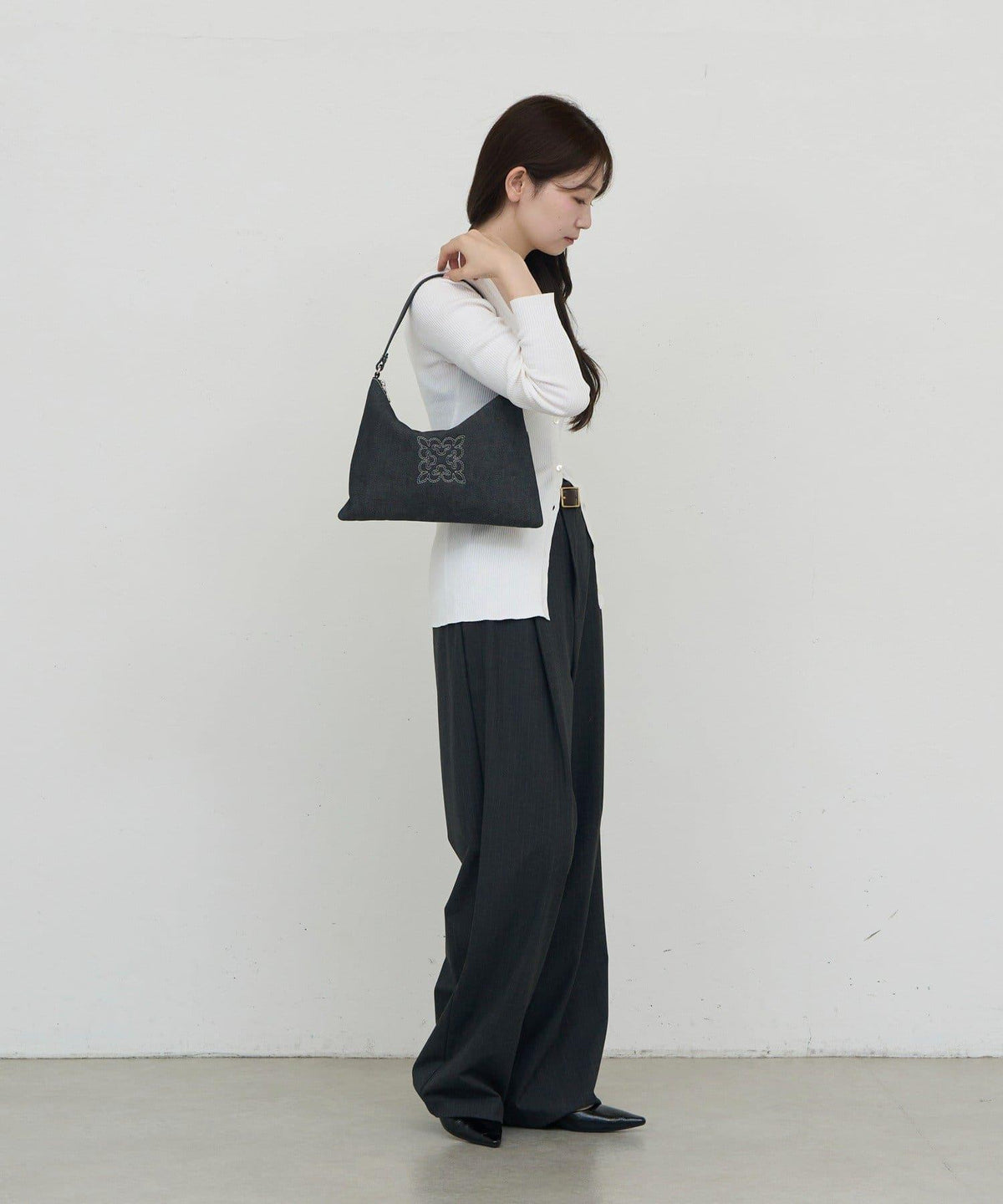 173793335