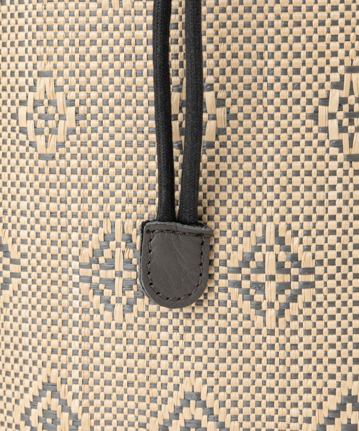 121560479