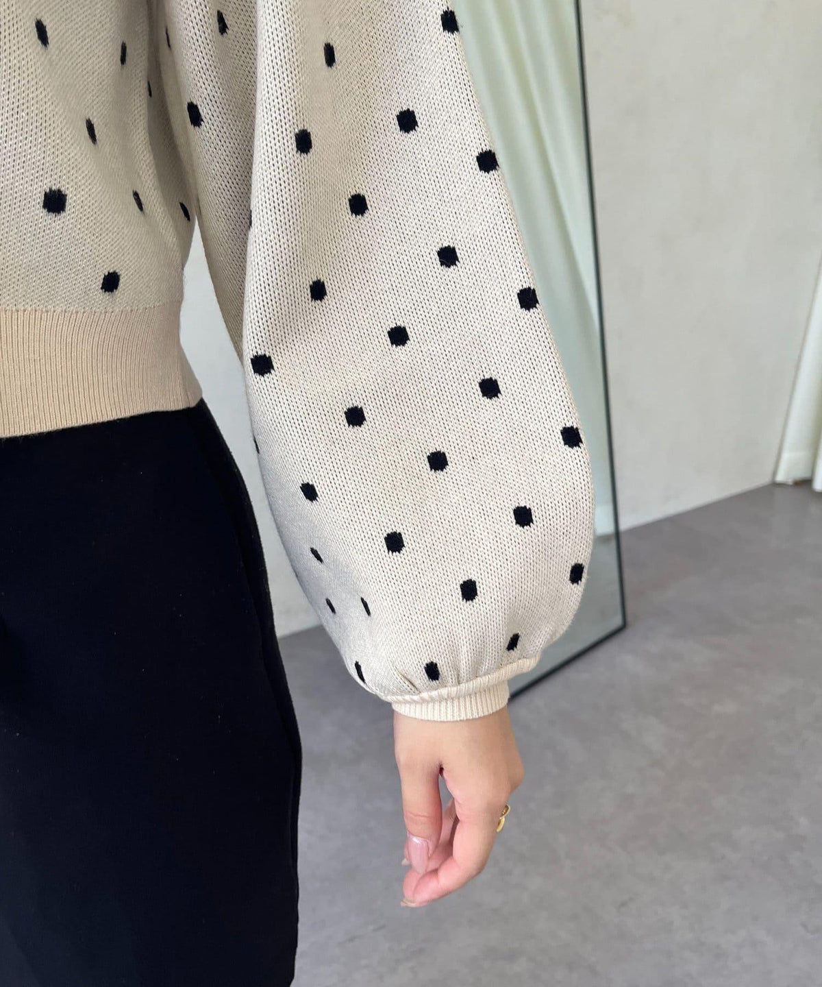 173143984