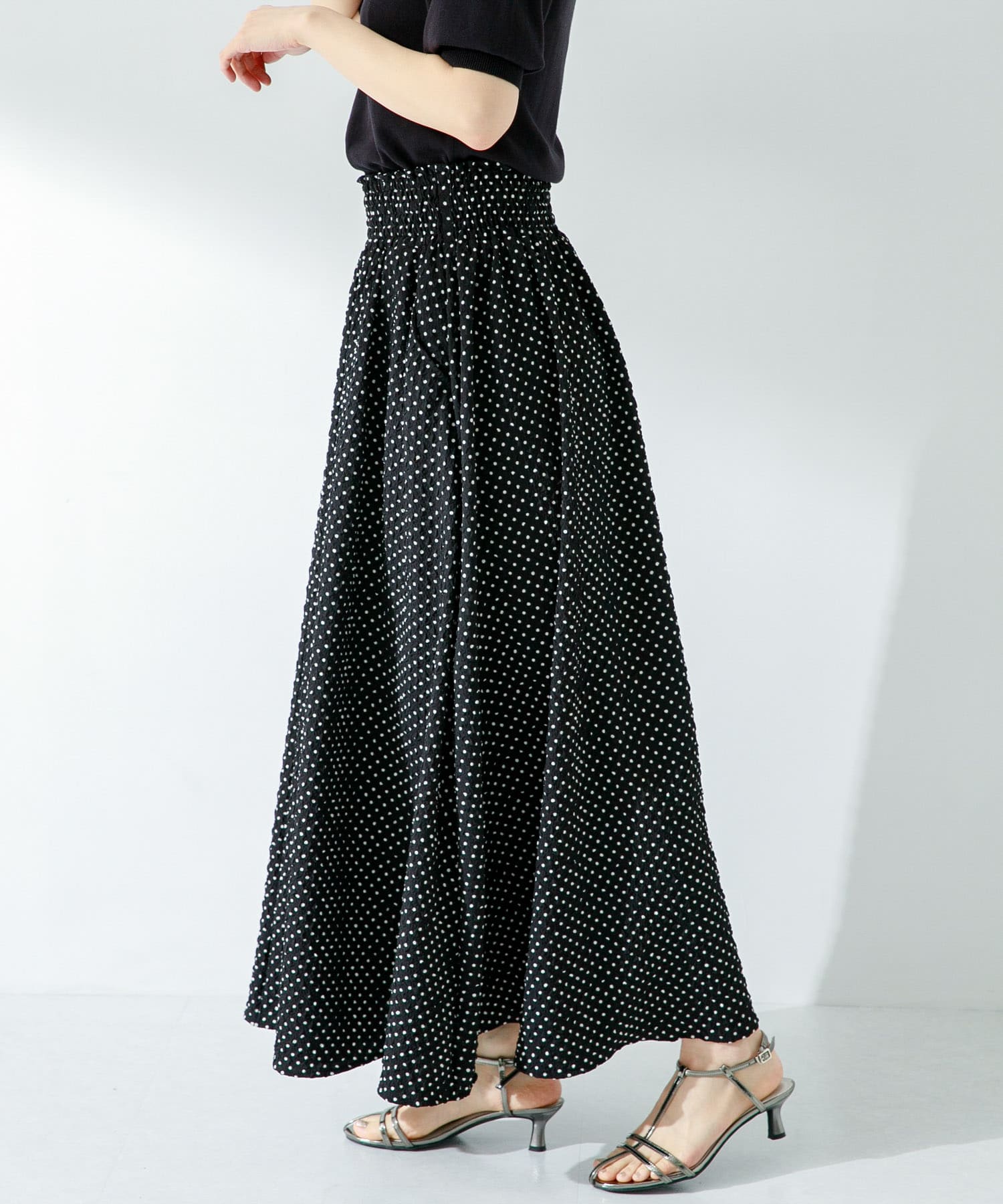 123353718