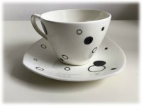 100983894