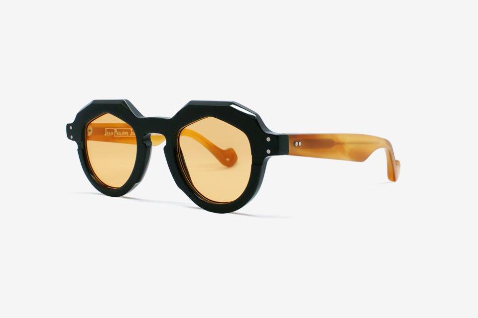 147083051