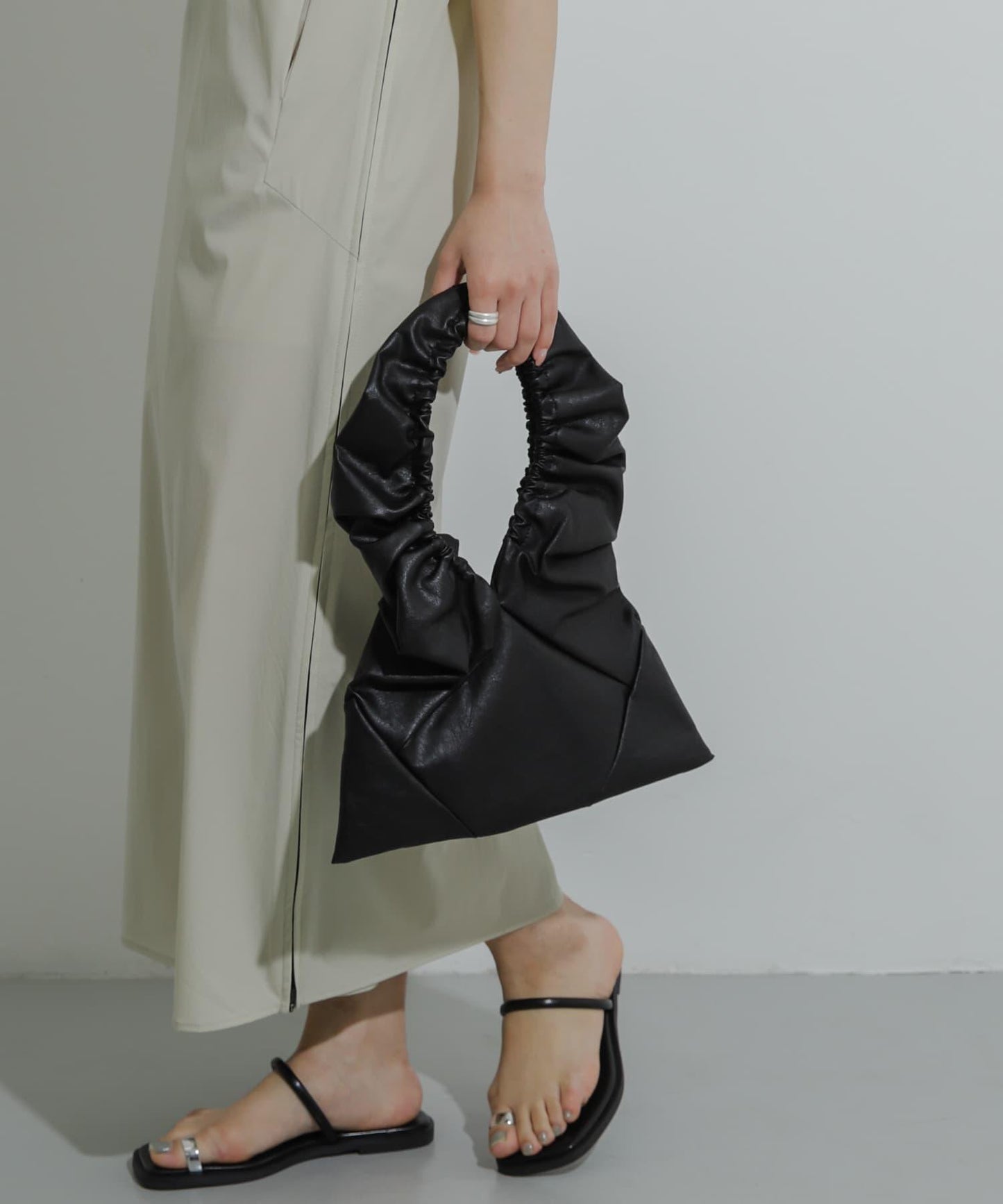 166066875