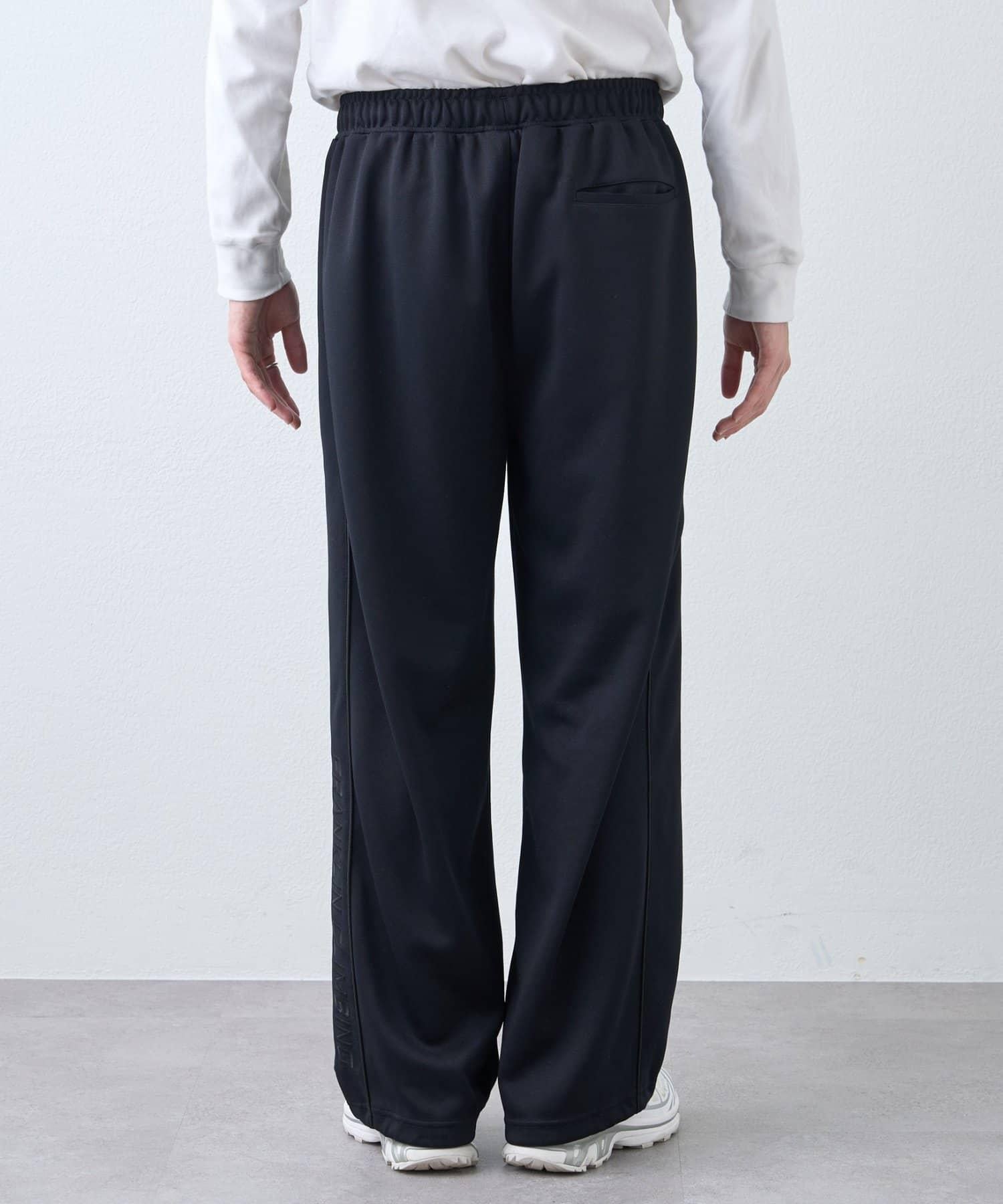 169020183
