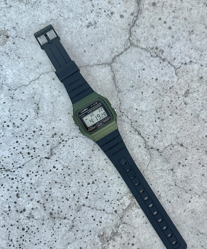 106595972