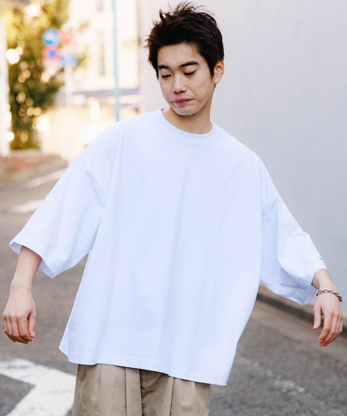 284131805