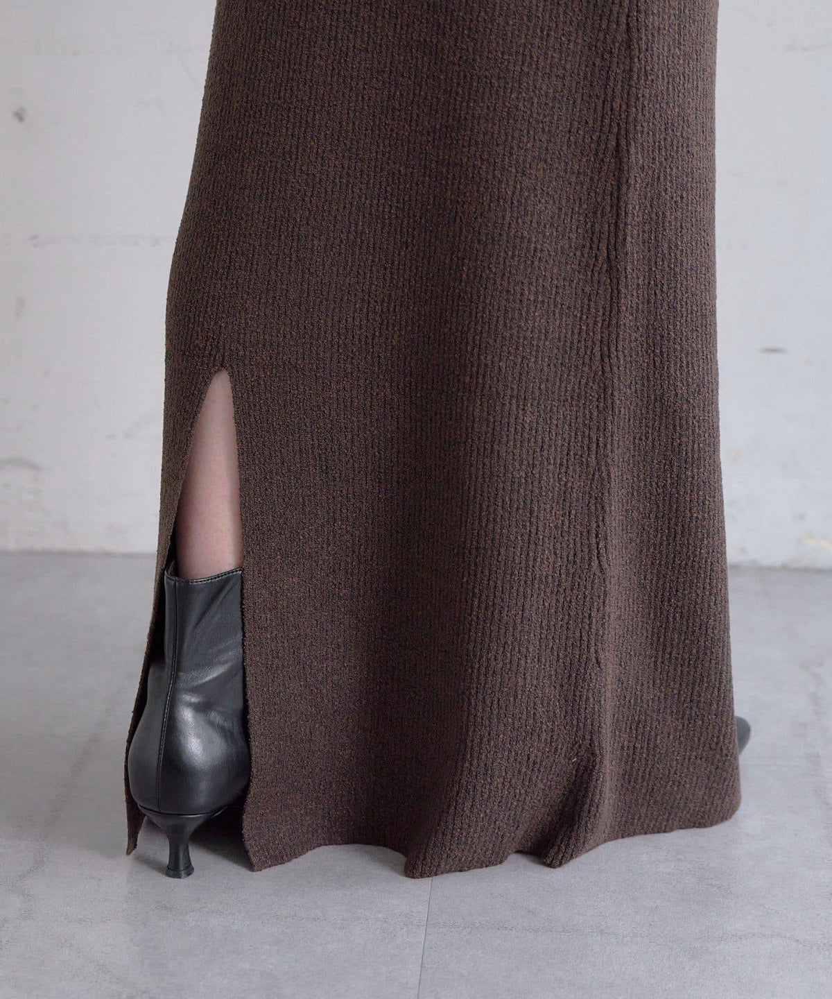 173137351