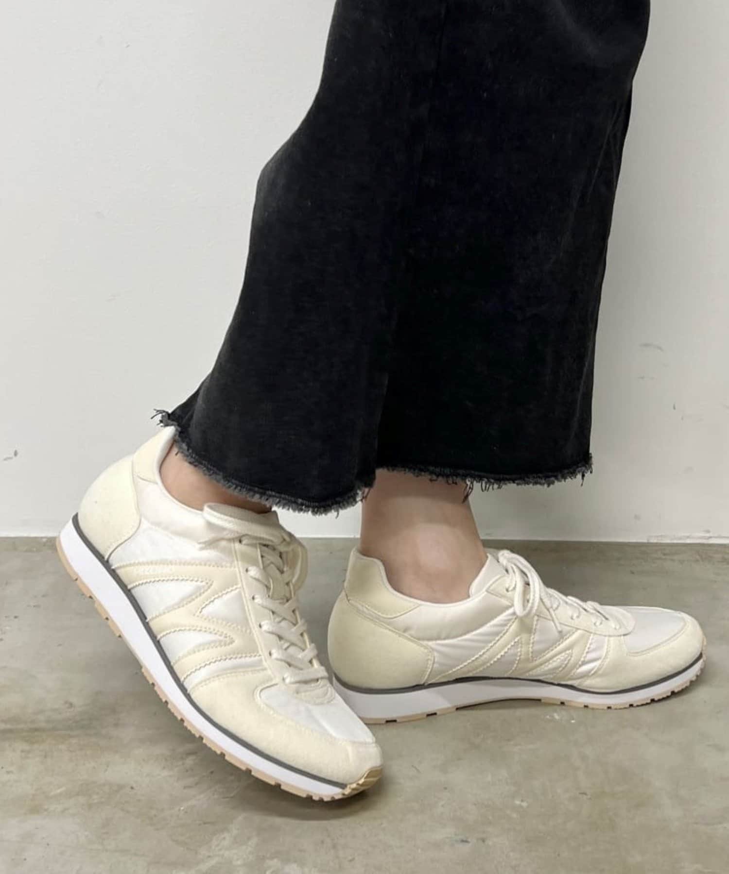99330132
