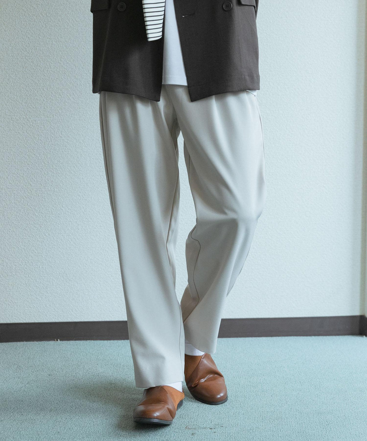 288827685