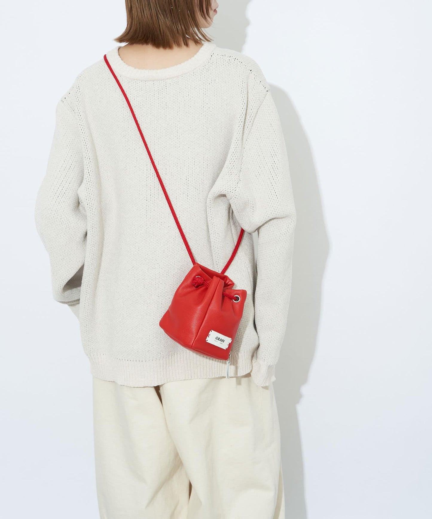 172604133