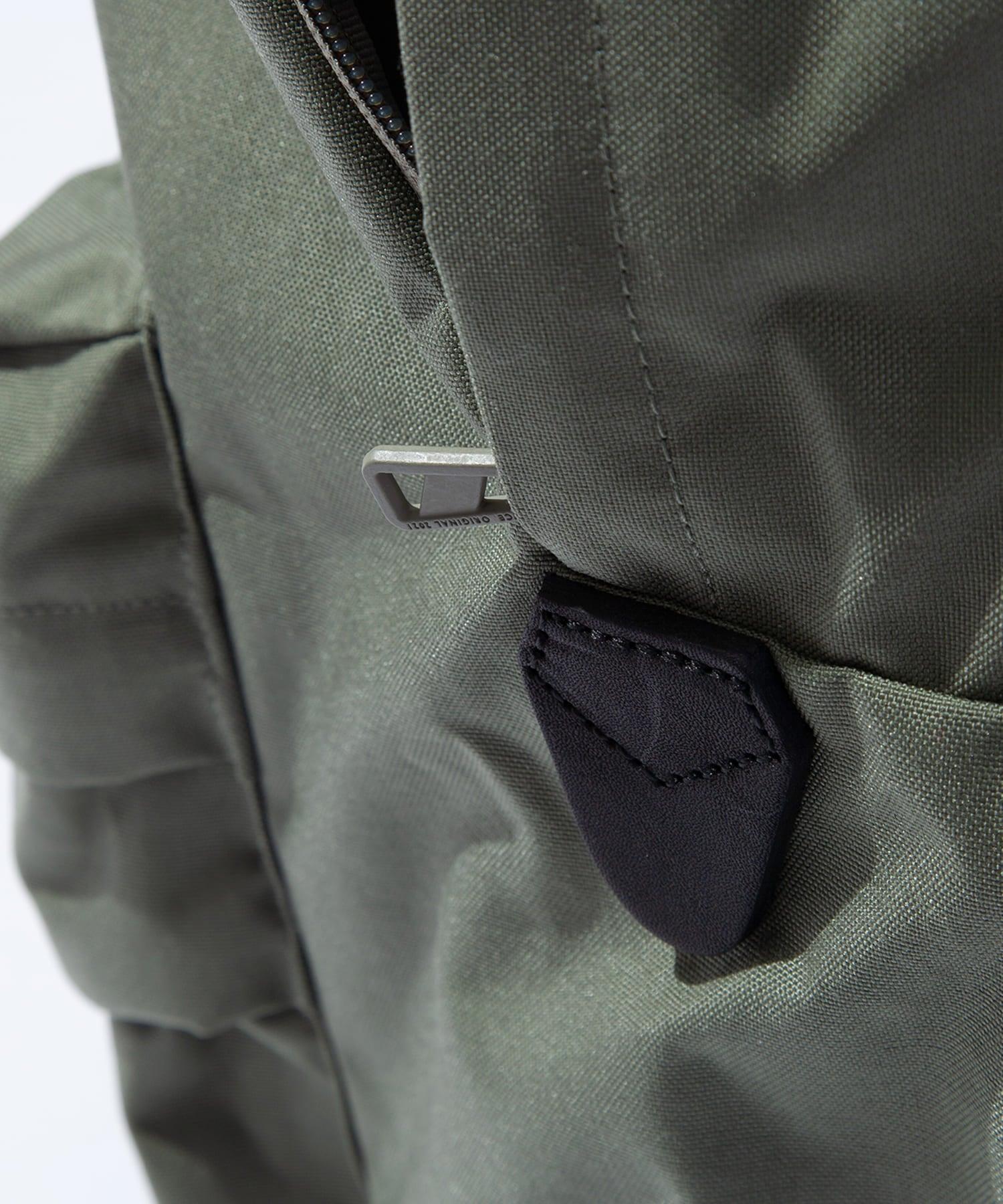 167733038