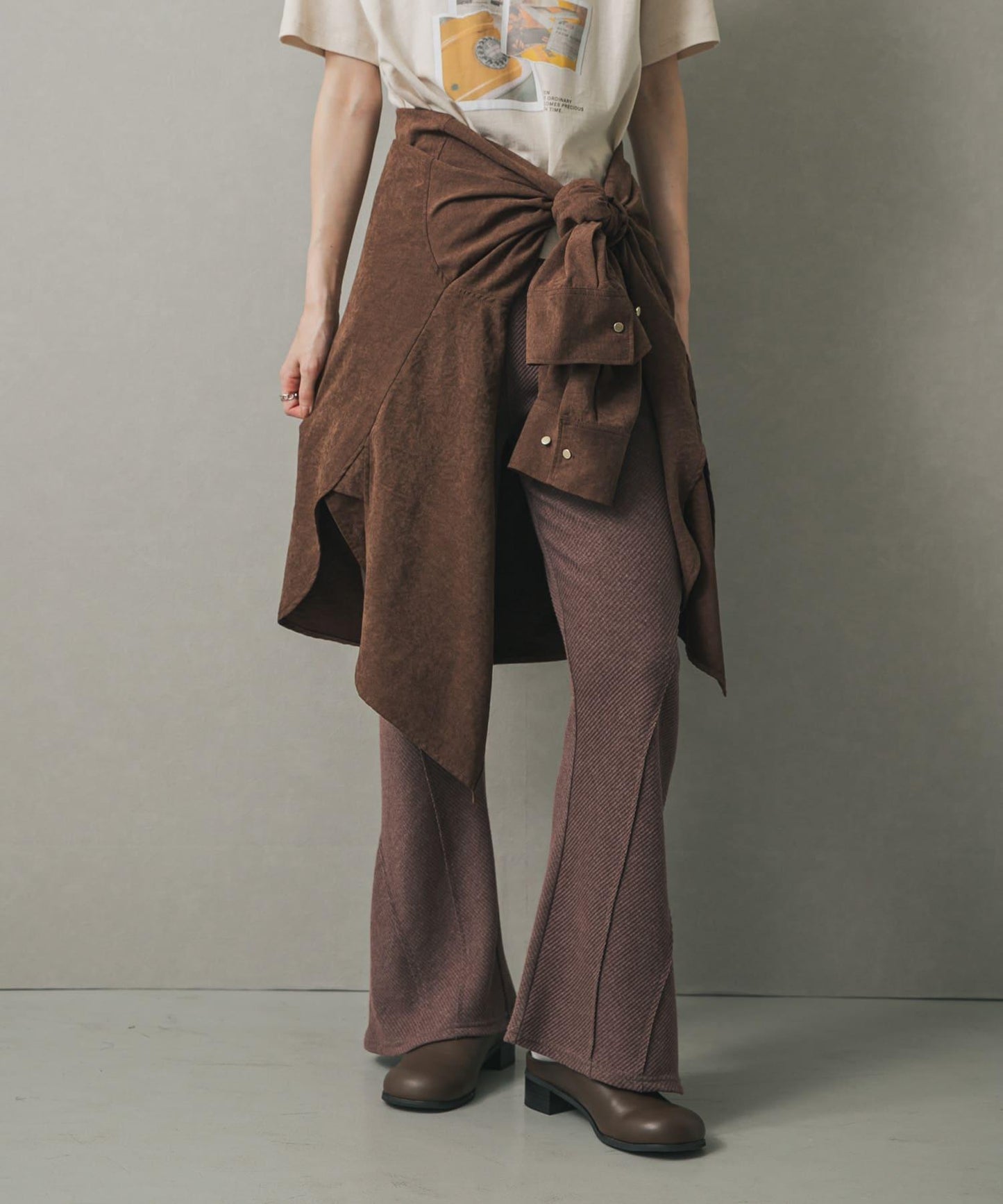 269438909