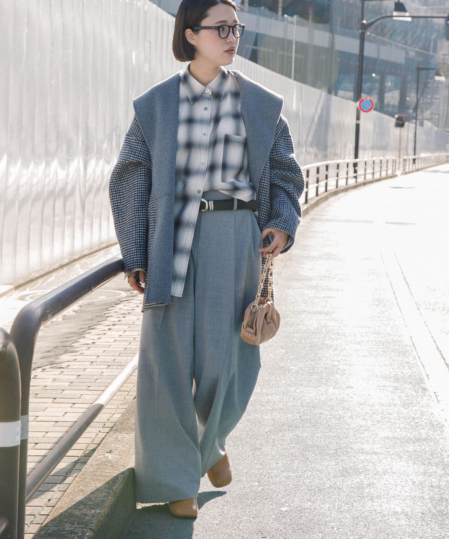 103667592