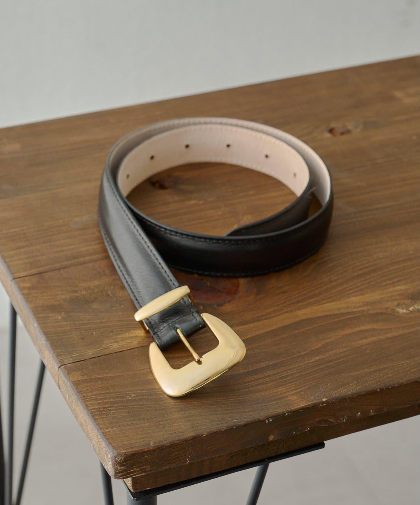 290437684