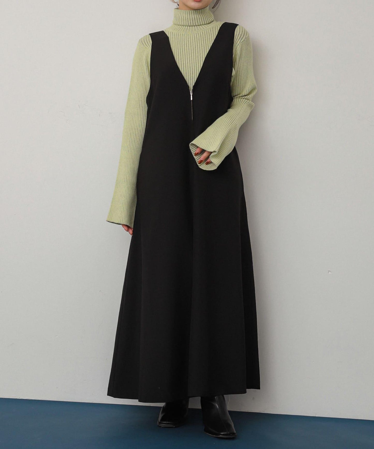 166051087