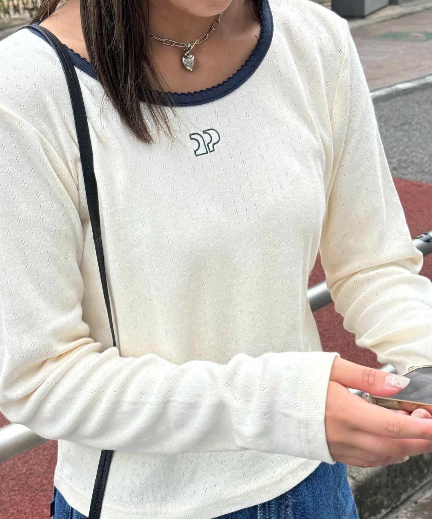 140772390