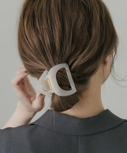 158301628