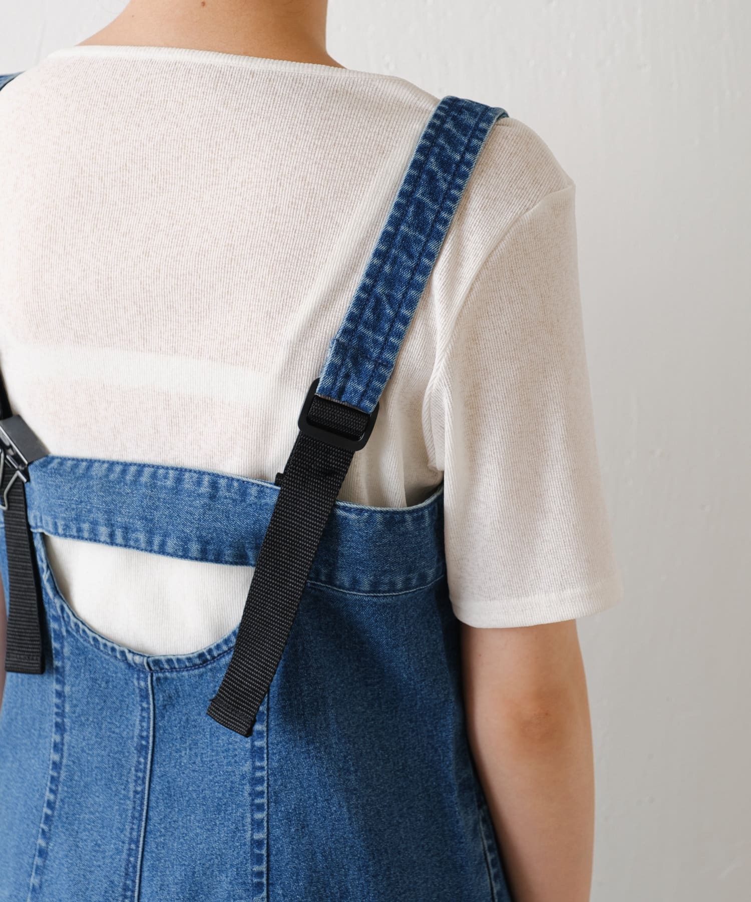 130858143