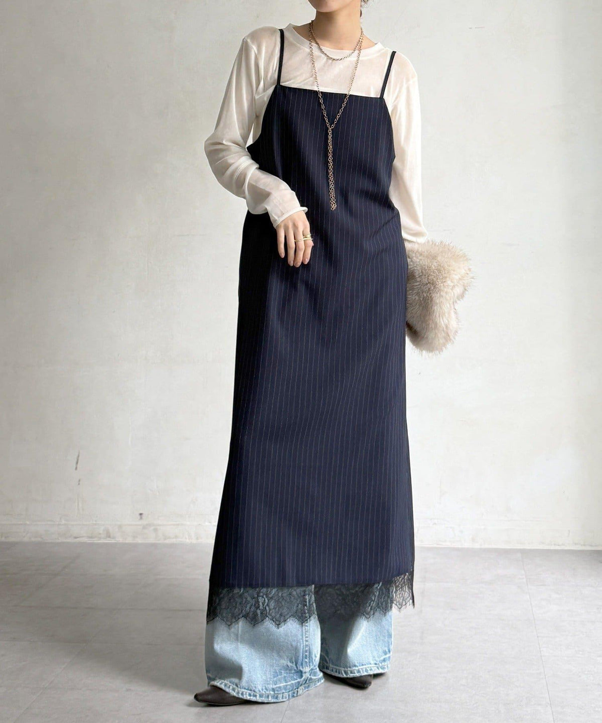 173593156