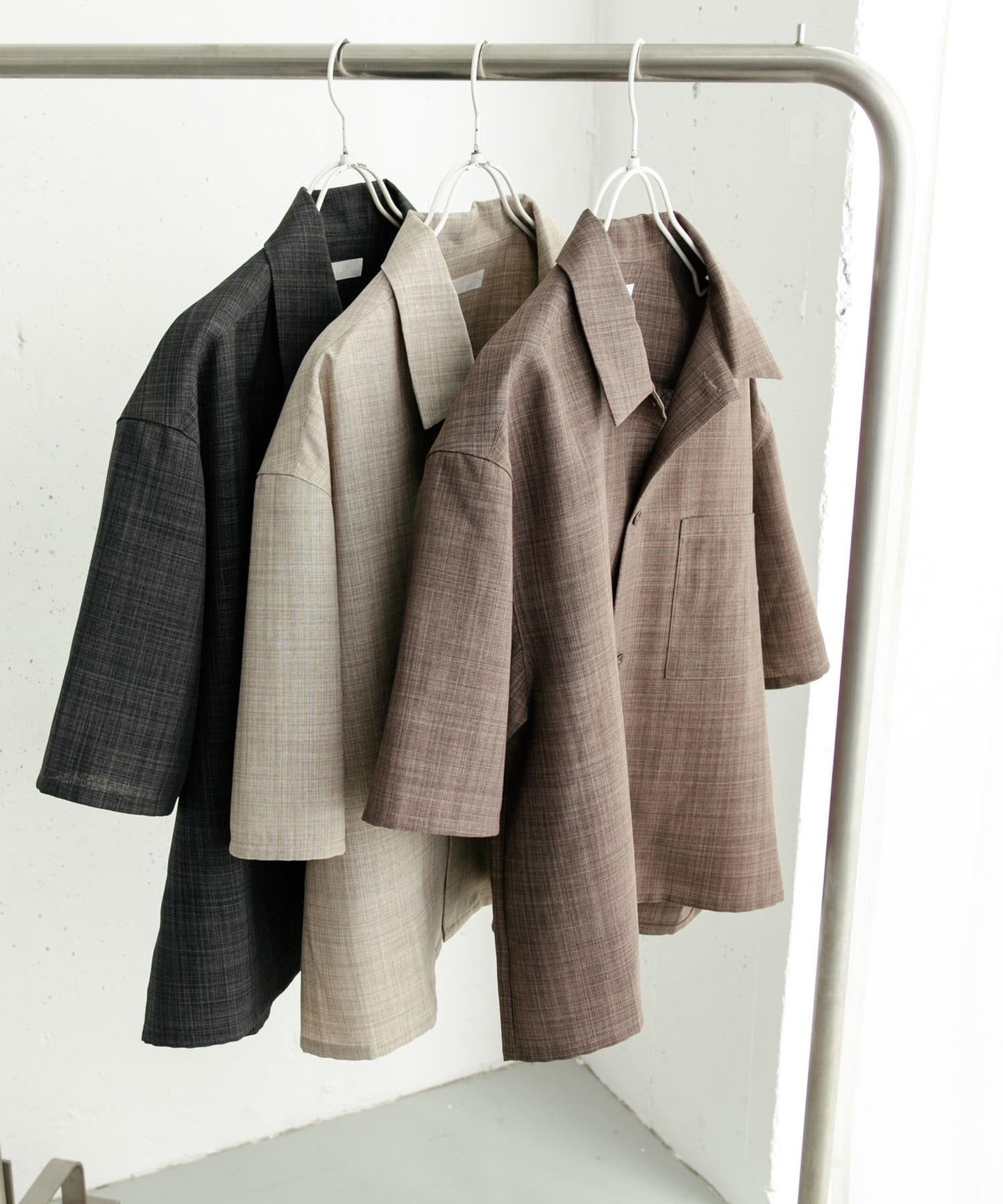 155720609