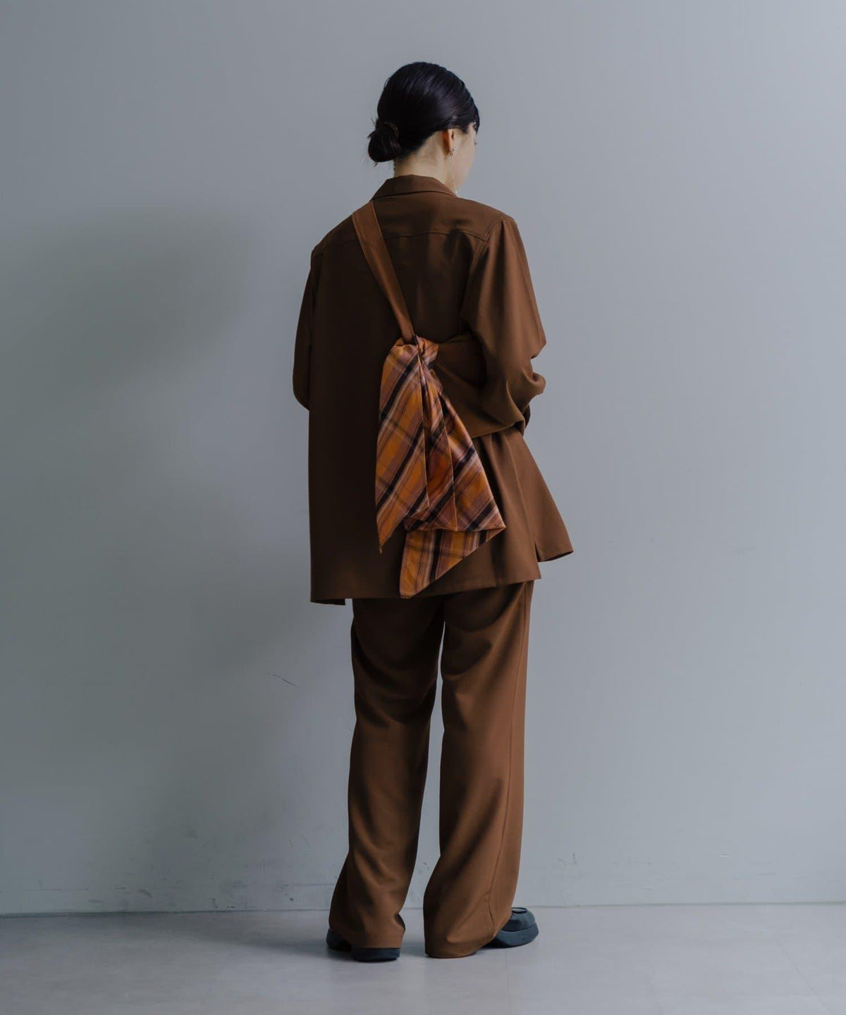 162886399
