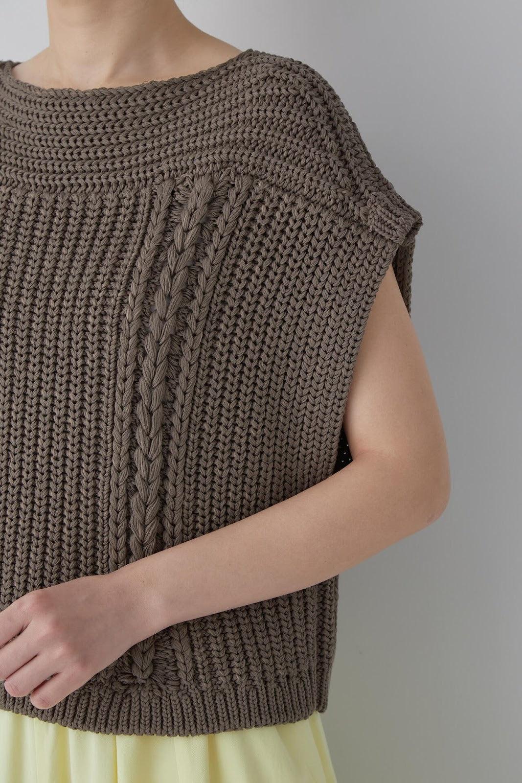 153975237