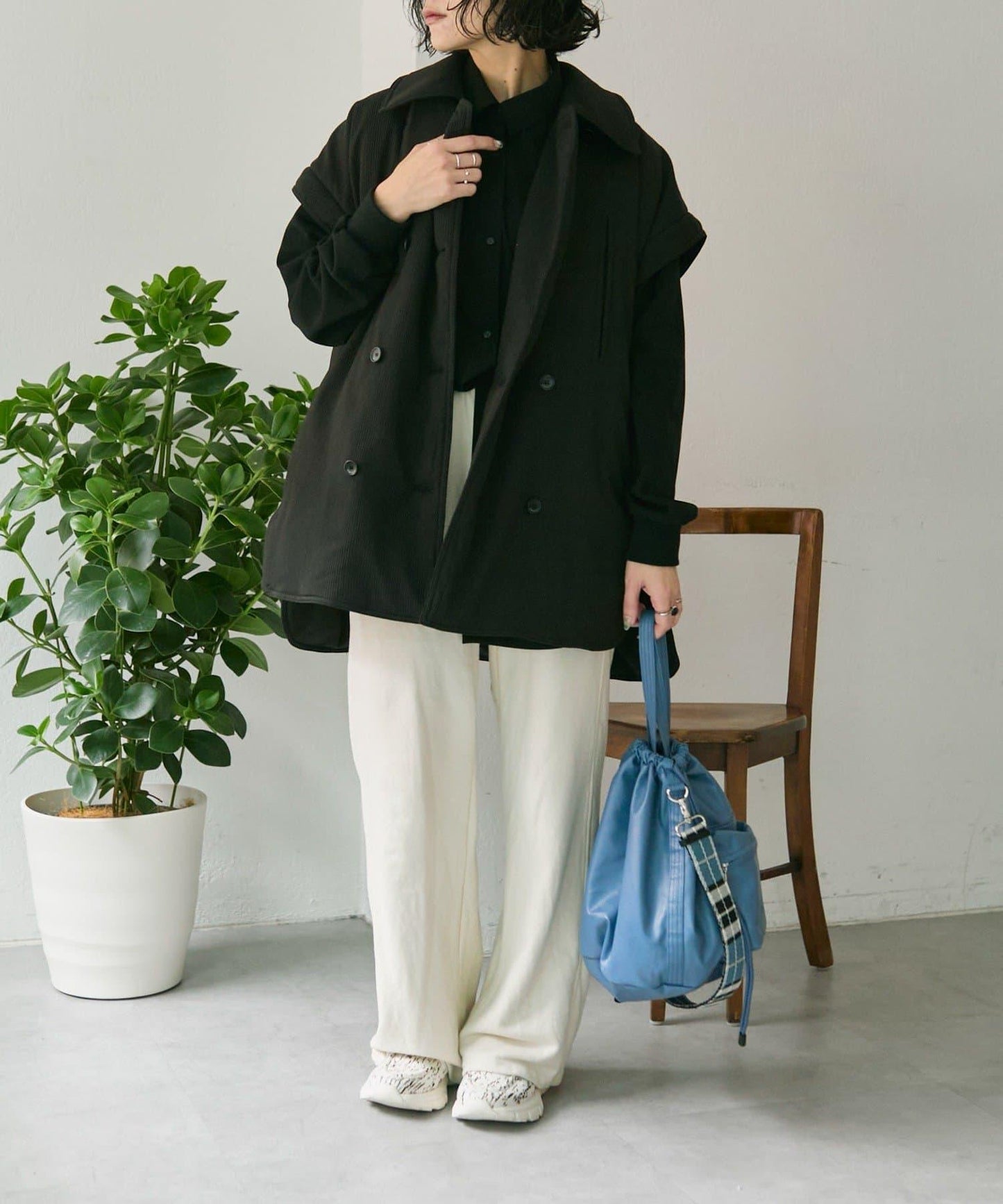 168537409