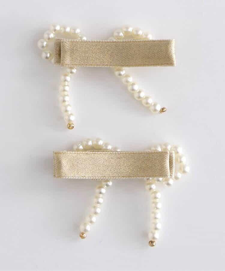 173739649